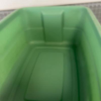(4) 10 Gallon RUBBERMAID Tubs with Lids