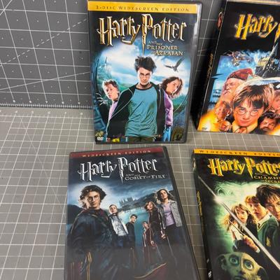 HARRY POTTER (6) DVD's