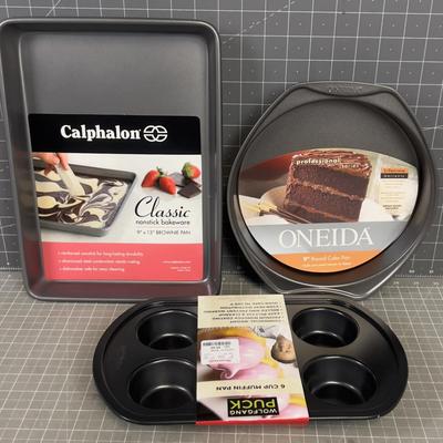 3 NEW Backing Pans 