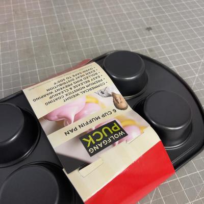 3 NEW Backing Pans 