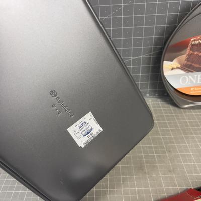 3 NEW Backing Pans 