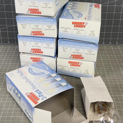 60 & 40 Watt Light Bulbs - 8 Pkg