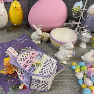 Pile of Easter Items Mixed lot 