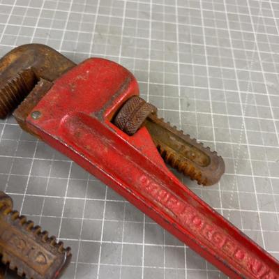(2) 14" Pipe Wenches 