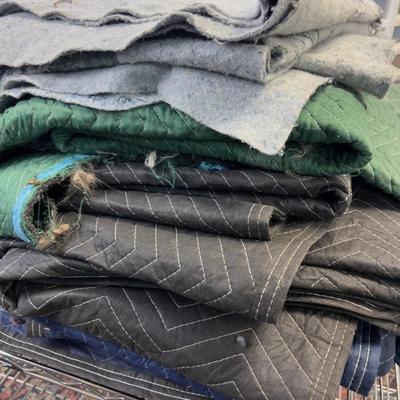 Bungle of PACKING / MOVING Blanket (6) 