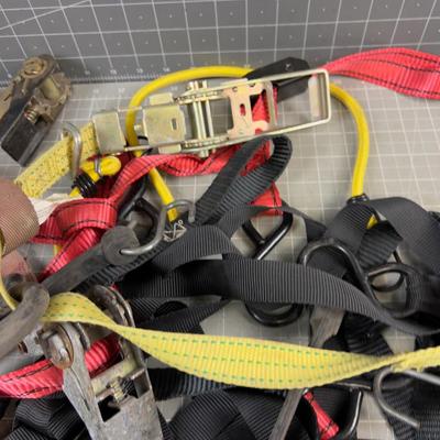 Ratchet Straps and Bungie Cords