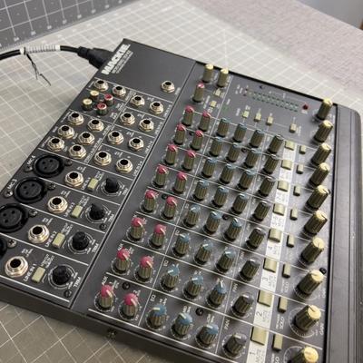 MACKIE Micro Series 1202 - VLZ 12 Channel Mixer 