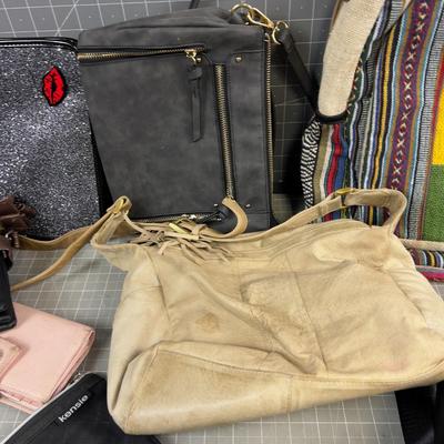 Back Packs, Purses, Clutches 
