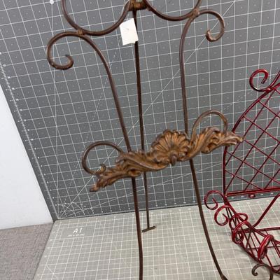 Easel or Plate Holder and Wall Basket (red) 