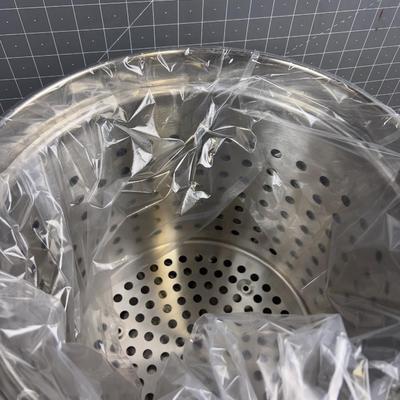 NICE HUGE POT NEW, Stainless Steel 