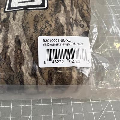 BANDED Chesapeake  Pullover Youth SIZE NEW 