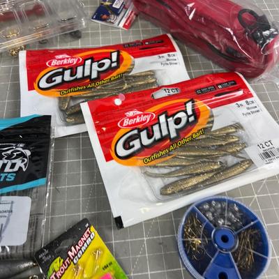 Grouping of NEW Fishing Tackle items