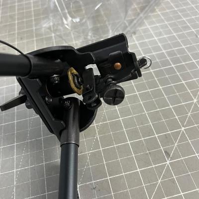 Bi-Pod 
