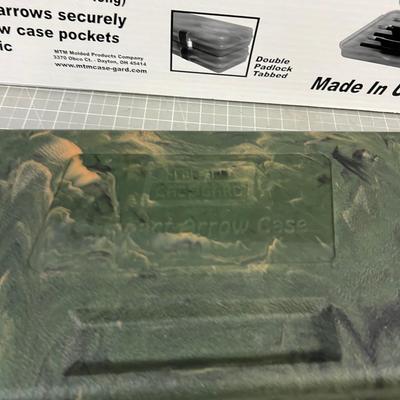 Compact Arrow Case NEW 