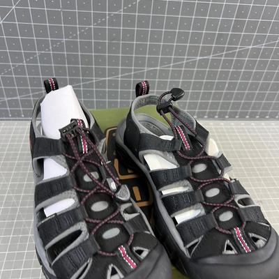 KEEN Women's NEW Sandals