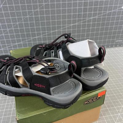 KEEN Women's NEW Sandals