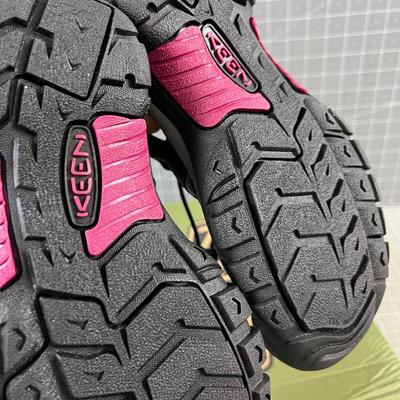 KEEN Women's NEW Sandals