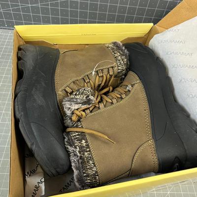 TAMARAK Women's Snow Boots NEW 