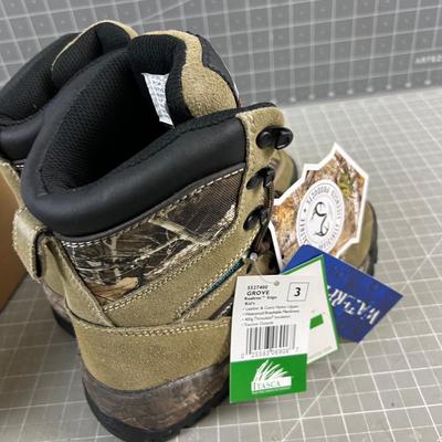 ITASCA Youth Size 3 Hunting Boots in Camo 