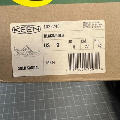 KEEN Black Men's Sandle Size 9