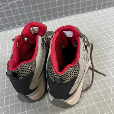 Merrill youth Size 2 Low Hikers Gray & Red 