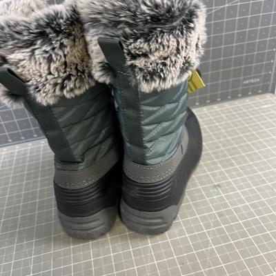 TAMARAK Women's Snow Boots NEW Size 7 