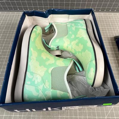 HUK Beach Glass Deck Shoes - Lets go sailing! 