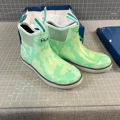 HUK Beach Glass Deck Shoes - Lets go sailing! 