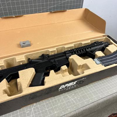 BB Gun NEW IN THE BOX 