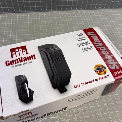 Speed Vault SV500 Model New in Opened Box