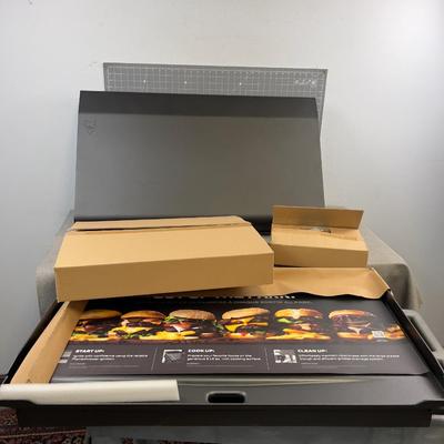 CAMP CHEF 36" Griddle Top NO BASE!!!