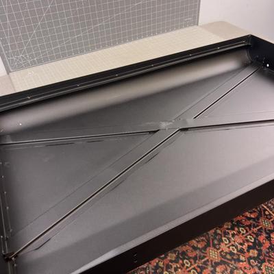 CAMP CHEF 36" Griddle Top NO BASE!!!