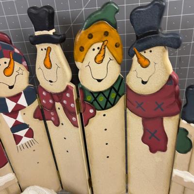 Holiday Décor': Snowmen, Candle Holder & Berries, Tree Skirt Sweater etc.