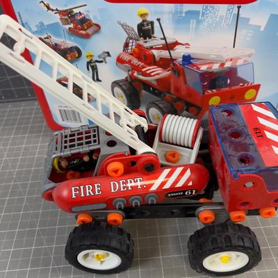Fire Truck Erector Set 