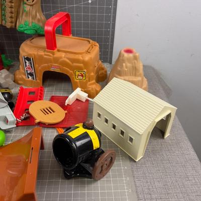 Huge Mixed Lot of Misc.., Many Fisher Price 