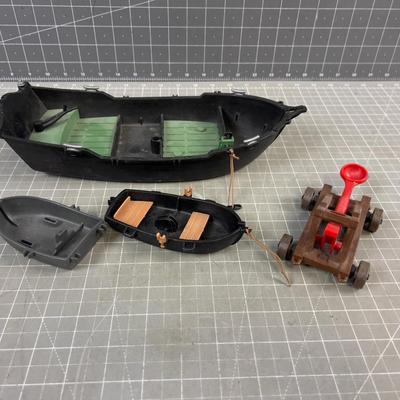 Play Mobil Boats and a Catapult