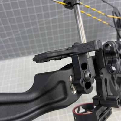 DIAMOND Infinite 305 COMPOUND BOW 