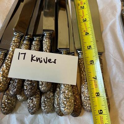 Stieff Repousee Sterling Silver Flatware 4,444 Grams 125 Pieces