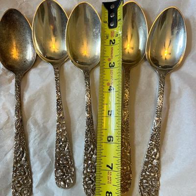 Stieff Repousee Sterling Silver Flatware 4,444 Grams 125 Pieces