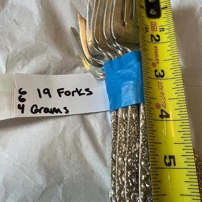 Stieff Repousee Sterling Silver Flatware 4,444 Grams 125 Pieces