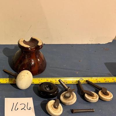Insulator, Knobs and Rollers