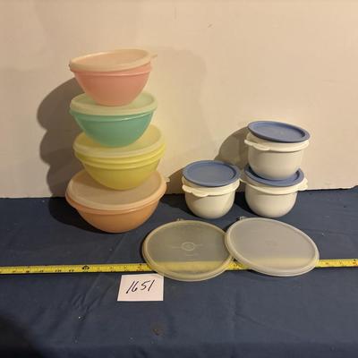 Tupperware Lot