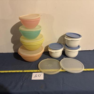 Tupperware Lot