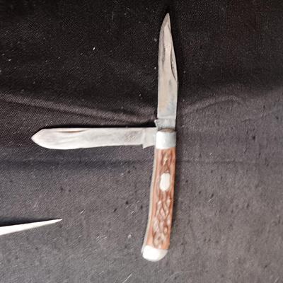 KINGSTON, MASTER AND 2 OTHER POCKET KNIVES