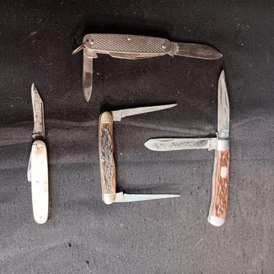 KINGSTON, MASTER AND 2 OTHER POCKET KNIVES