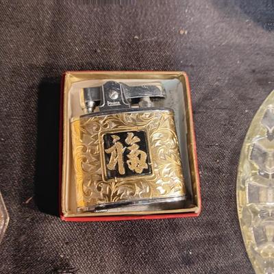 PRINCE SUPERLIGHTER AND ADVERTISING ASHTRAYS