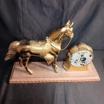 HOPALONG CASSIDY BRASS TONE HORSE AND CLOCK