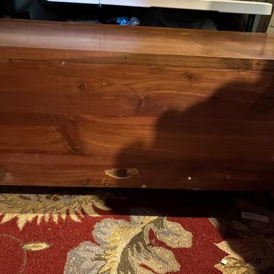 LOT 286: Vintage Lane Cedar Chest