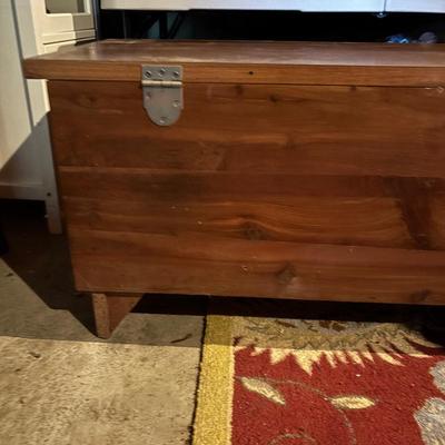 LOT 286: Vintage Lane Cedar Chest