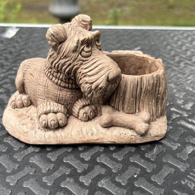 LOT 288: Wallace Berrie Scottie Dog Planter & Bulldog Sculptures
